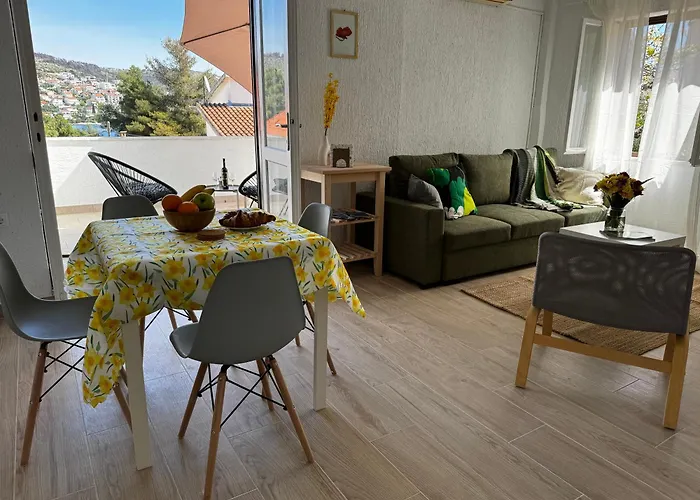 Apartment Sena *